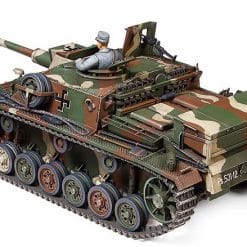 Alternative view of Tamiya Tankki Sturmgeschutz 3 Ausf.G TA 35310 panssarivaunu koottava pienoismalli