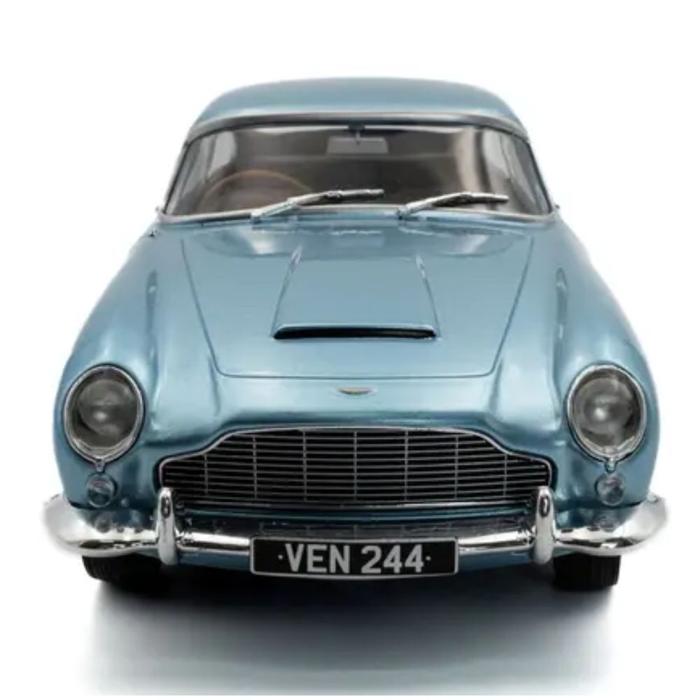 Aston Martin DB5 1:18 Solido - Image 2