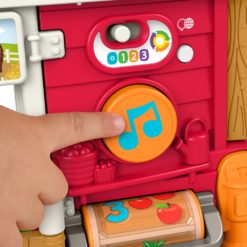 lähikuva maatilalelusta