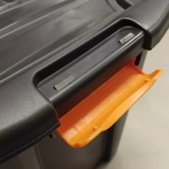 Alternative view of Laatikko 60 L lukittavalla kannella – tukeva ja pinottava säilytysratkaisu