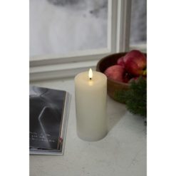 Led-kynttilä 17,5 cm valkoinen Flamme Flow