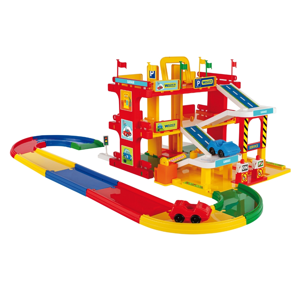 Parkkitalo Wader + tiepalat ja 2 autoa